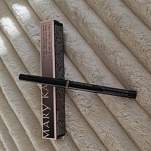 Mary Kay medium nude lip liner New in box